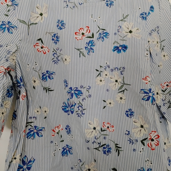 H&M floral blouse - Picture 2 of 4